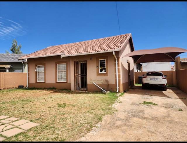 3 BEDROOM HOUSE FOR SALE IN AUREUS
